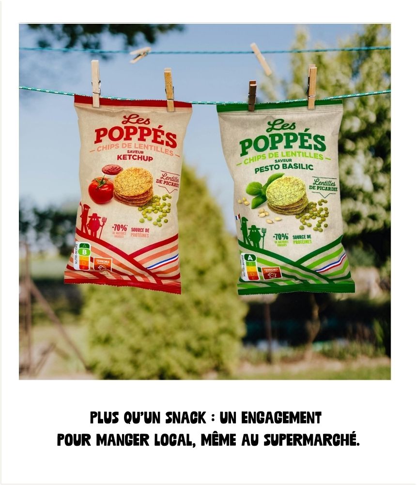 Photo polaroïd de deux paquets de chips Les Poppés