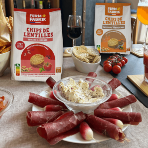 photo ambiance de paquets ferm fabrik tomates et herbes et tapenade provencale
